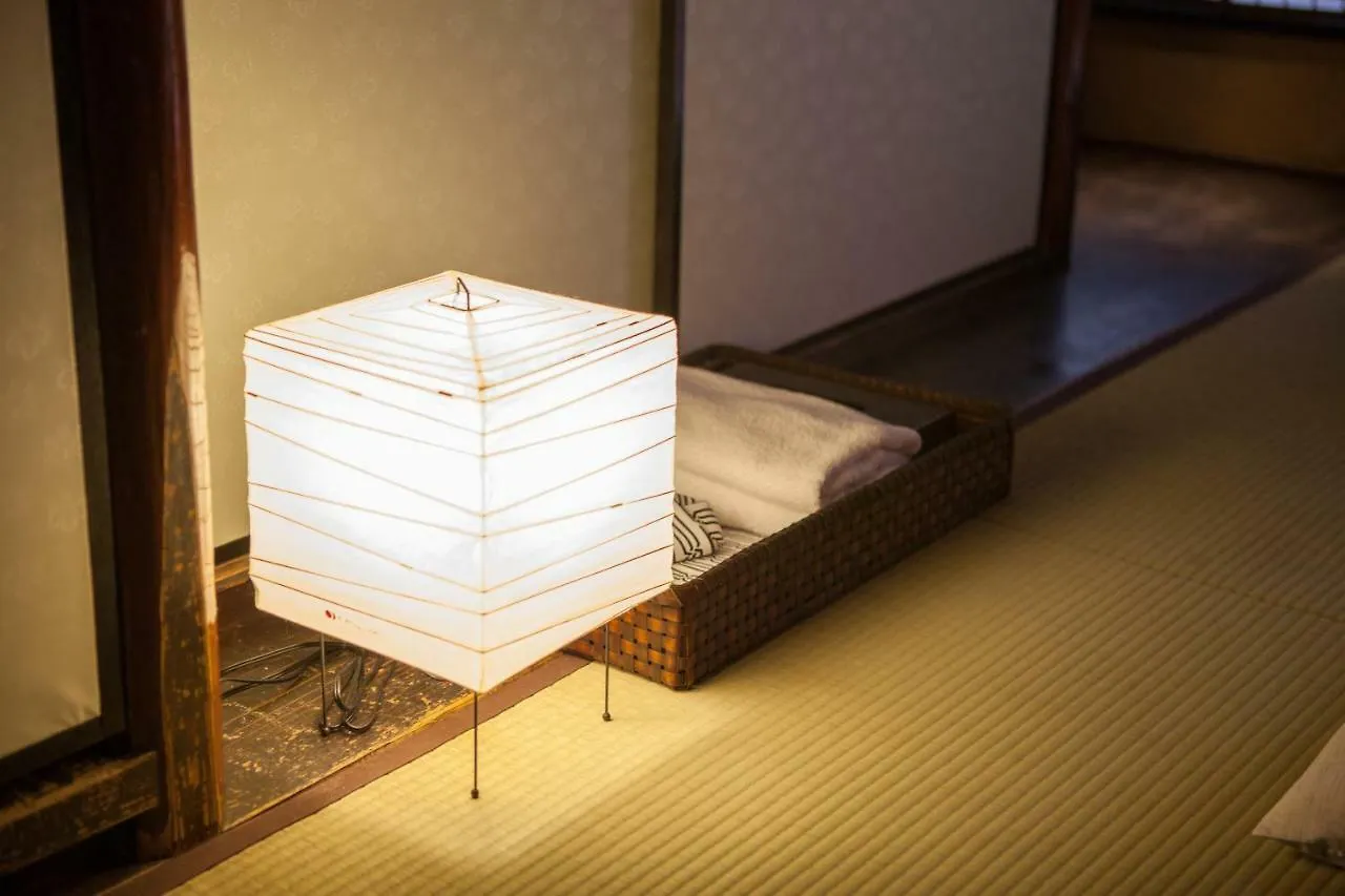 Bed & Breakfast Tsukiya Kyoto