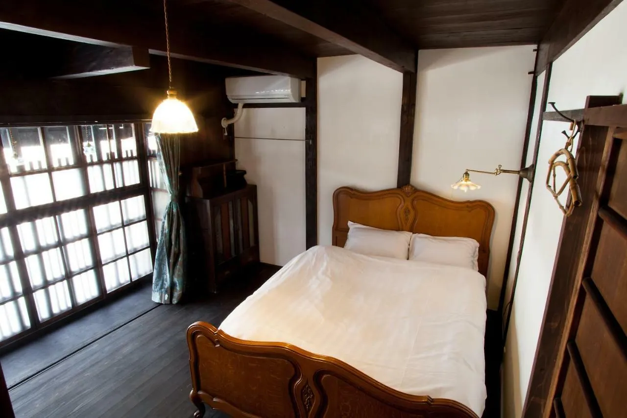 Bed & Breakfast Tsukiya Kyoto