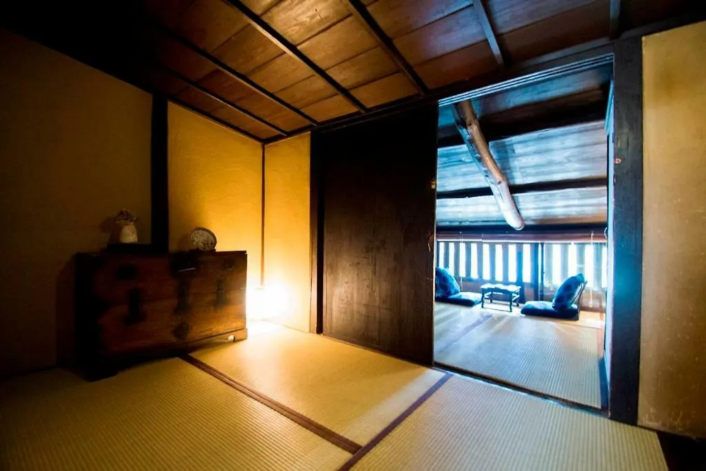 Bed & Breakfast Tsukiya Kyoto