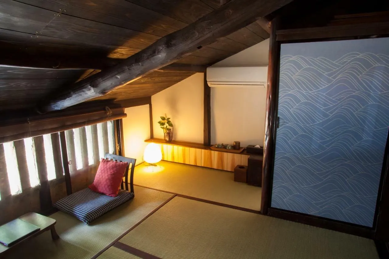 Bed & Breakfast Tsukiya Kyoto 2*,  Japan